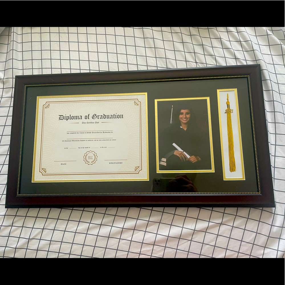 Diploma frame with picture and tassel holder